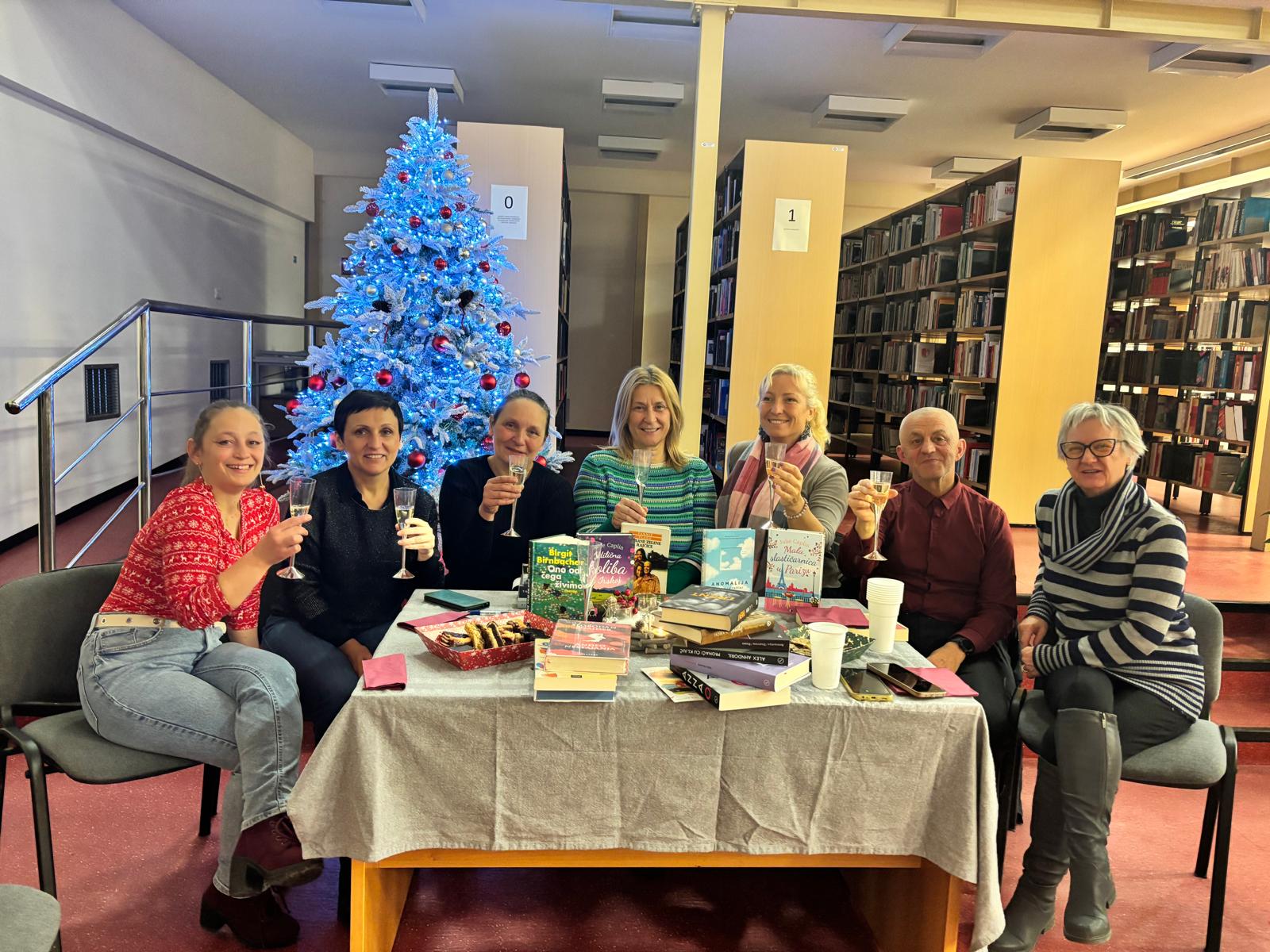 Pročitajte više o članku Čitateljski klub proslavio četvrti rođendan!