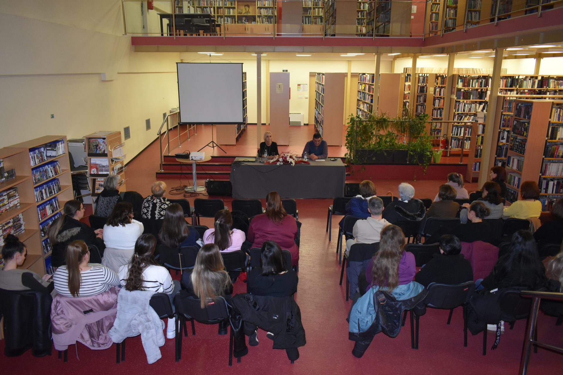 Pročitajte više o članku Književna večer s Marinom Vujčić u Samostalnoj narodnoj knjižnici Gospić