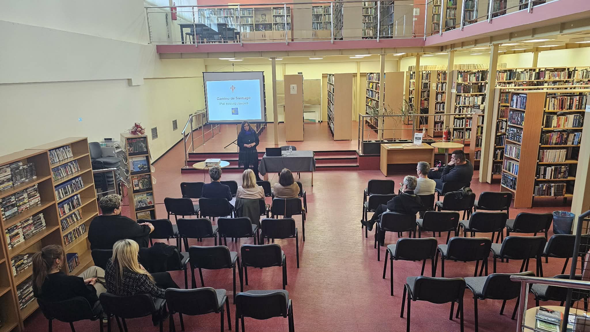 Pročitajte više o članku 📚📖 U SNK Gospić autorica Marina Juranić predstavila je svoju knjigu, Ispovijest na putu u Santiago.