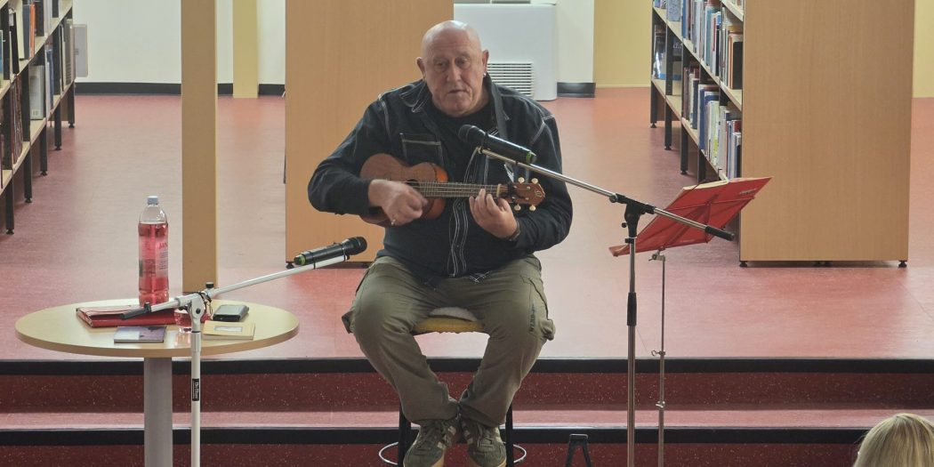 Pročitajte više o članku Održan glazbeni koncert “Akustika duše” pjesnika i kantautora, Mire Zdunića